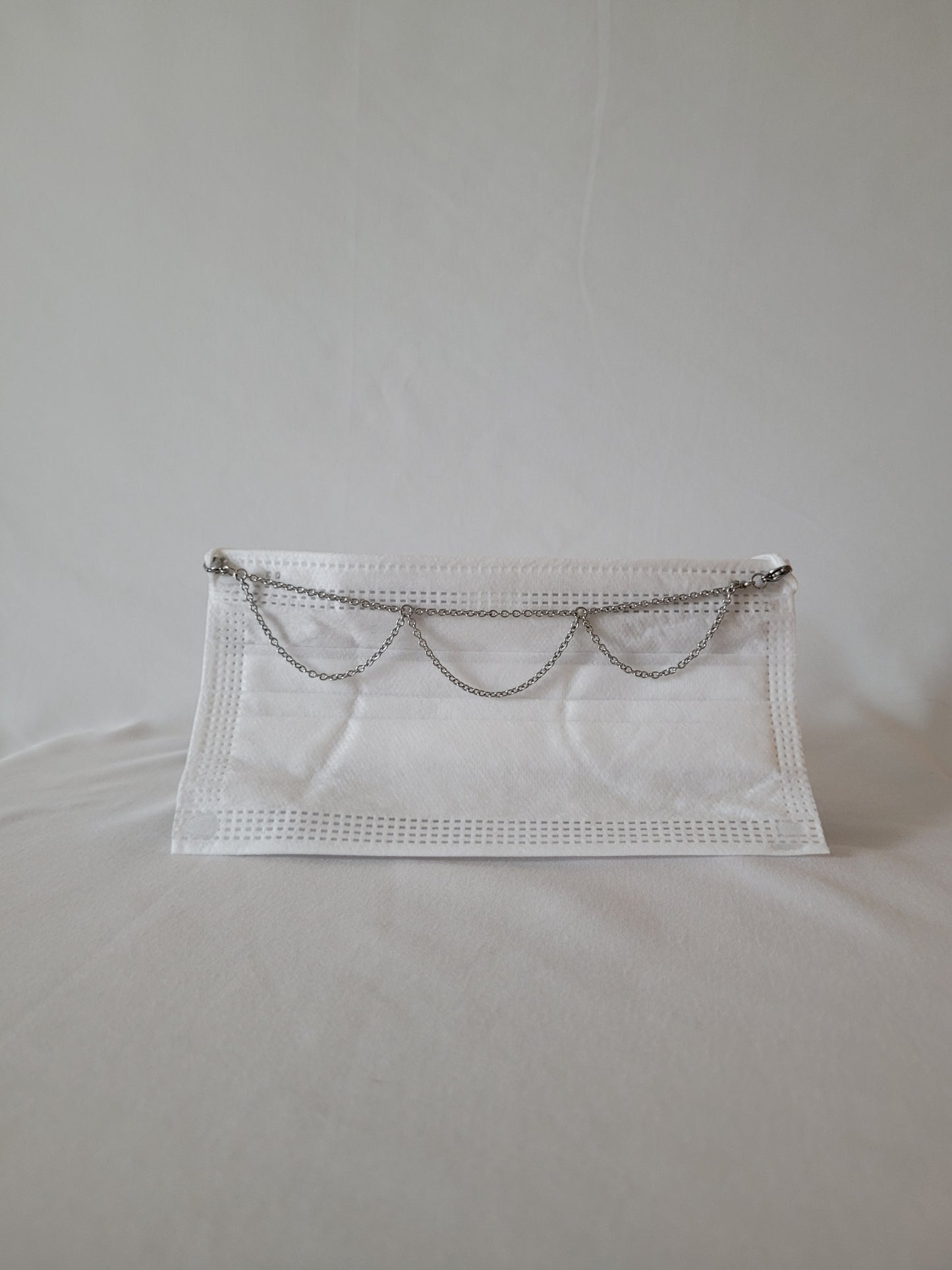 Scalloped Mask Chain